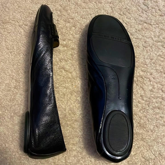 Black flats - Picture 3 of 4